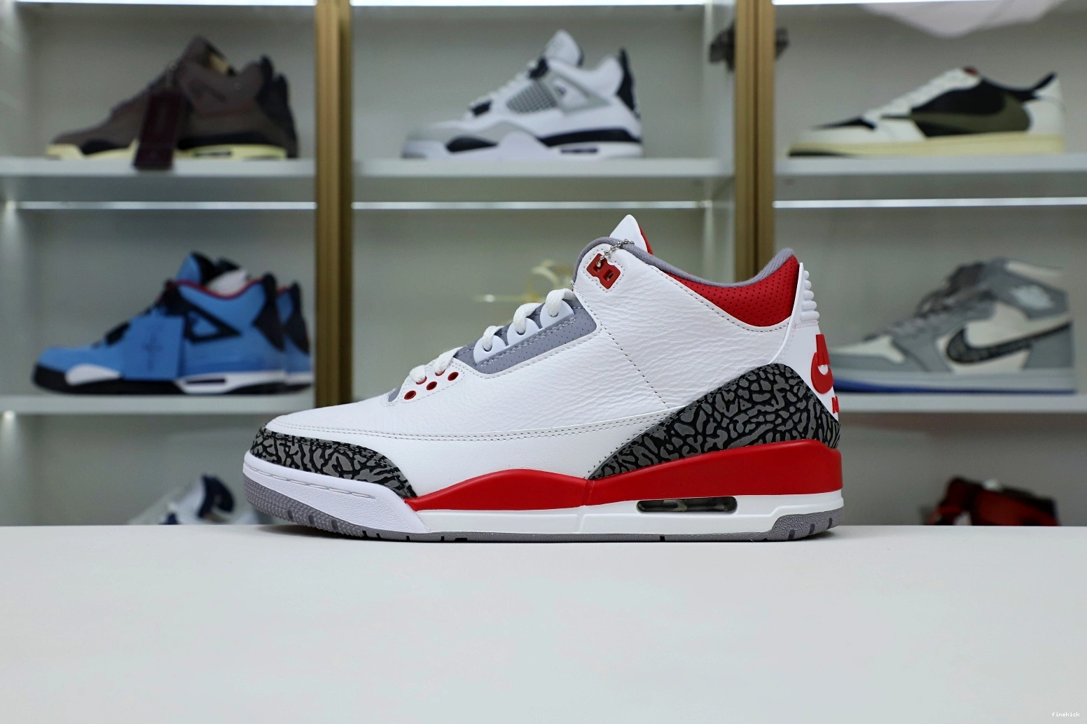 AIR JORDAN 3RETRO